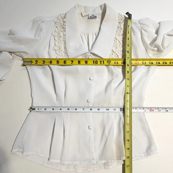 VINTAGE crochet floral lace collar blouse button down tailored lightweight 90s - Picture 10 of 17